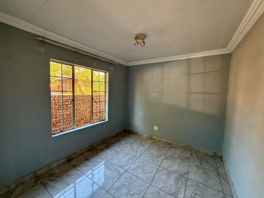 2 Bedroom Property for Sale in Amandasig Gauteng