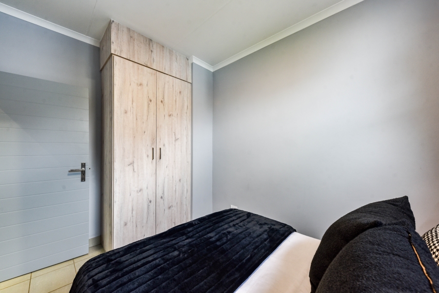2 Bedroom Property for Sale in Annlin Gauteng
