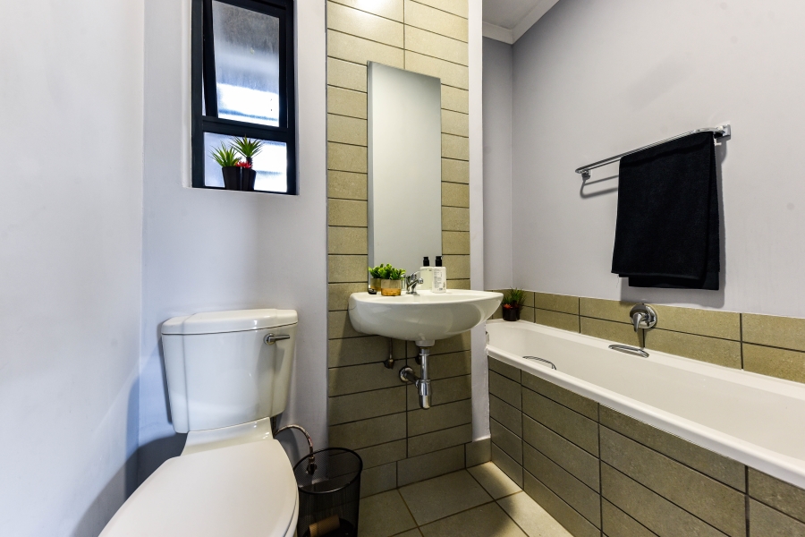 2 Bedroom Property for Sale in Annlin Gauteng