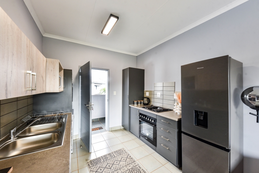 2 Bedroom Property for Sale in Annlin Gauteng