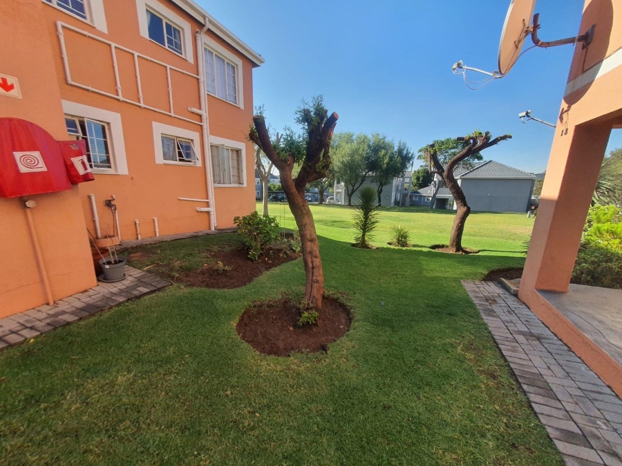 2 Bedroom Property for Sale in Meyersdal Gauteng
