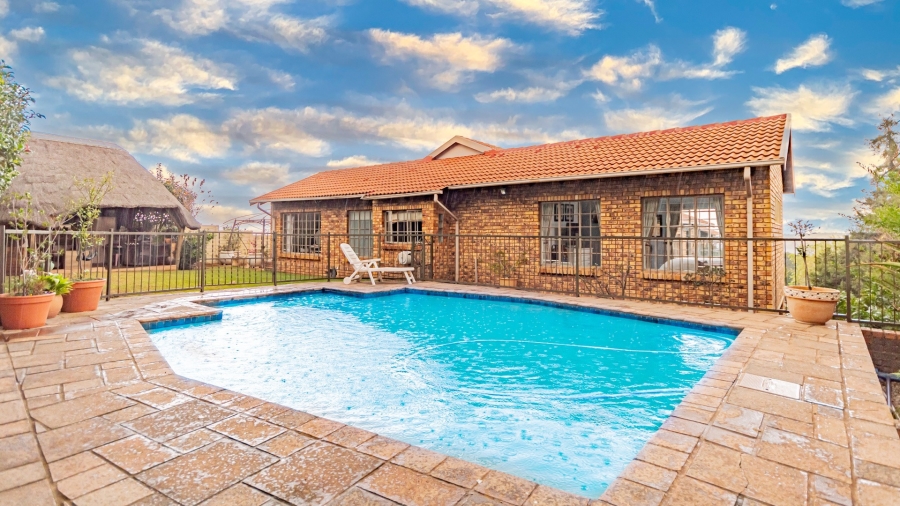 3 Bedroom Property for Sale in Glenvista Gauteng