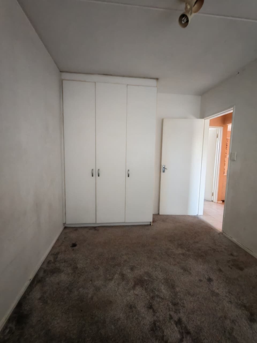 To Let 2 Bedroom Property for Rent in Vorna Valley Gauteng