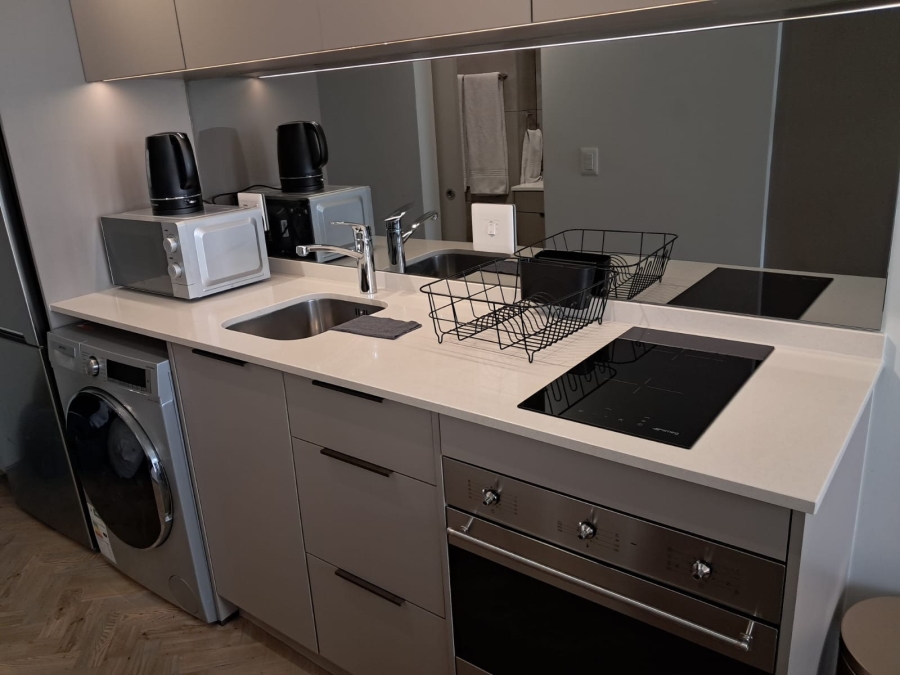 To Let 1 Bedroom Property for Rent in Rosebank Gauteng