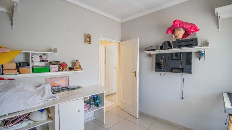 6 Bedroom Property for Sale in Northmead Gauteng