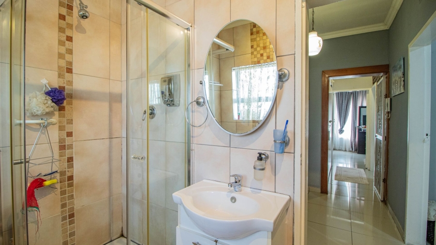 6 Bedroom Property for Sale in Northmead Gauteng