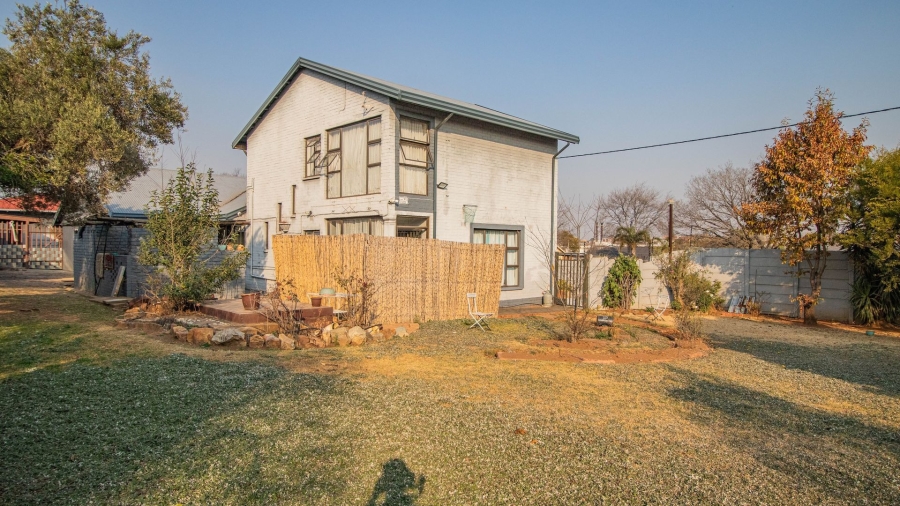 6 Bedroom Property for Sale in Northmead Gauteng
