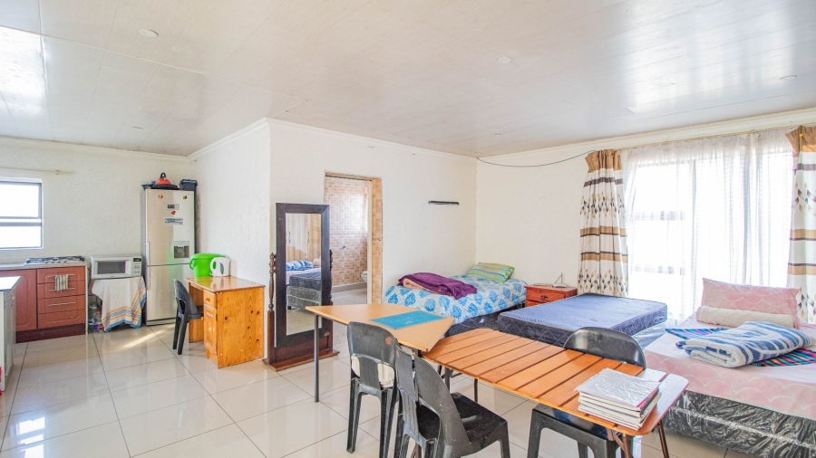 6 Bedroom Property for Sale in Northmead Gauteng