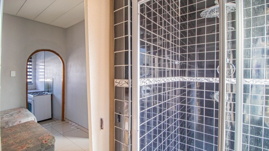 6 Bedroom Property for Sale in Northmead Gauteng