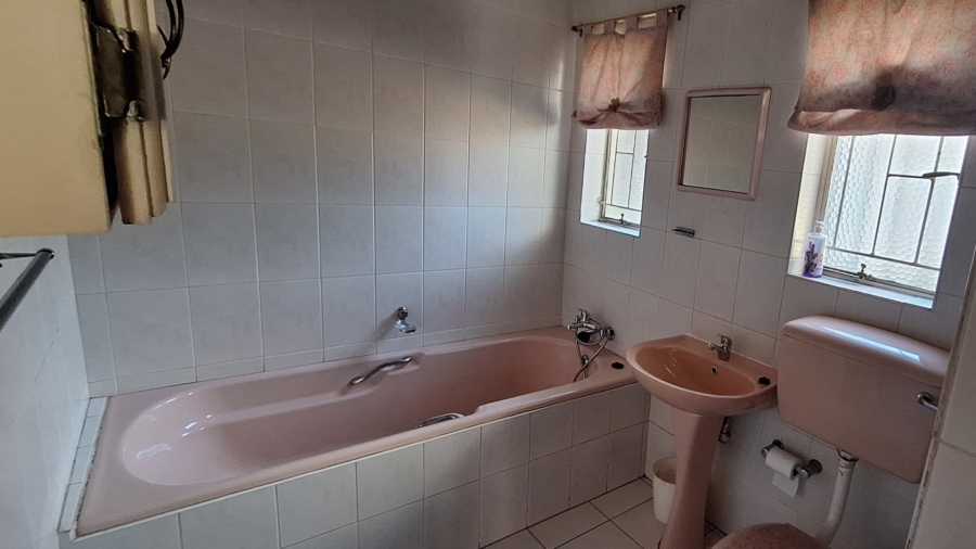 3 Bedroom Property for Sale in Vanderbijlpark Sw 2 Gauteng