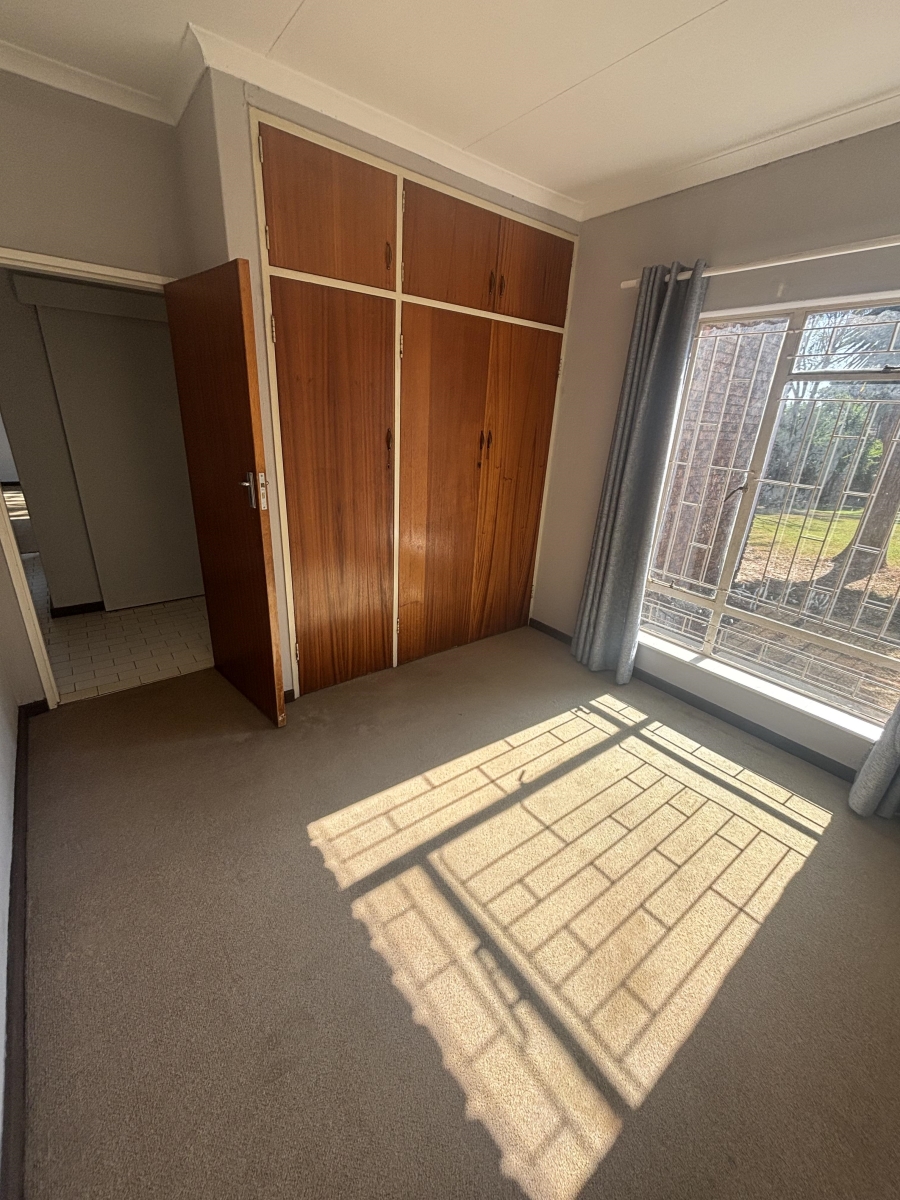 To Let 2 Bedroom Property for Rent in Garsfontein Gauteng