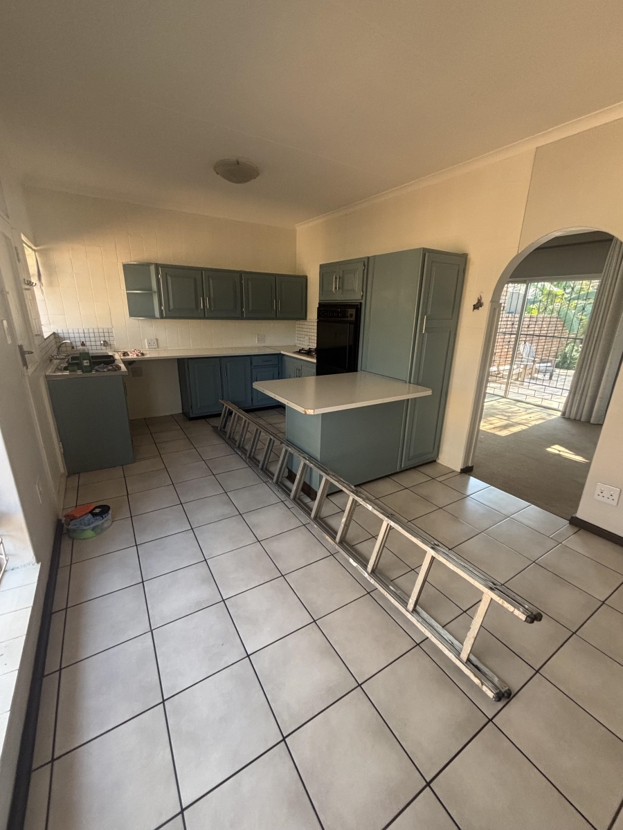 To Let 2 Bedroom Property for Rent in Garsfontein Gauteng