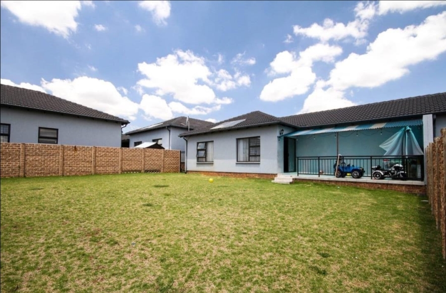 3 Bedroom Property for Sale in Parkrand Gauteng