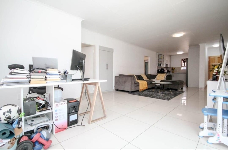 3 Bedroom Property for Sale in Parkrand Gauteng