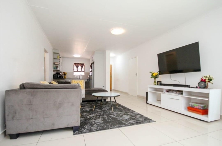 3 Bedroom Property for Sale in Parkrand Gauteng