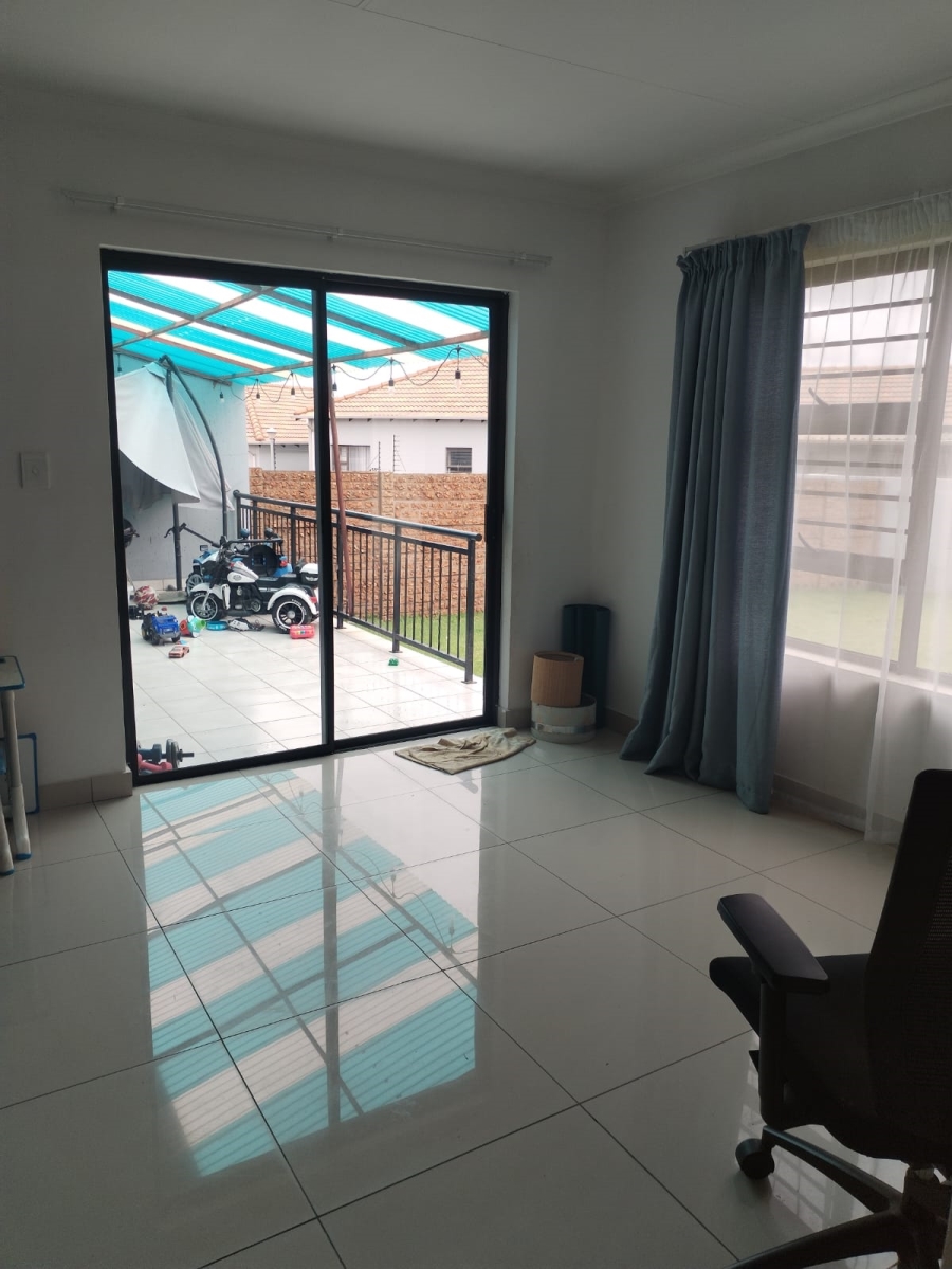 3 Bedroom Property for Sale in Parkrand Gauteng