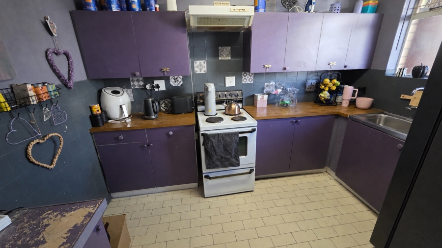 2 Bedroom Property for Sale in Queenswood Gauteng