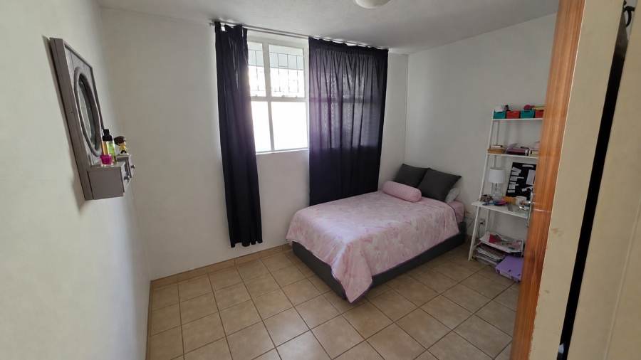 2 Bedroom Property for Sale in Queenswood Gauteng