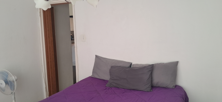 To Let 2 Bedroom Property for Rent in Wilro Park Gauteng