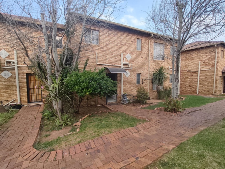 3 Bedroom Property for Sale in South Crest Gauteng