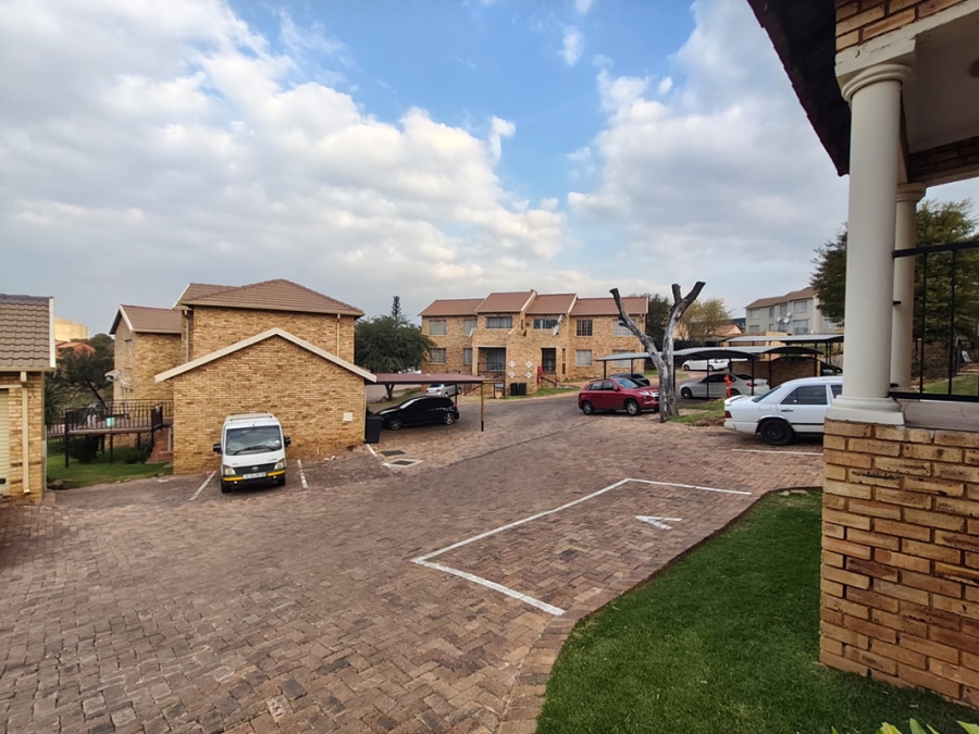 3 Bedroom Property for Sale in South Crest Gauteng