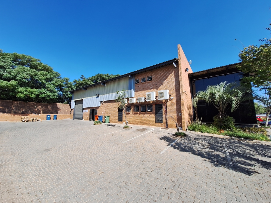 To Let Commercial Property for Rent in North Riding Gauteng
