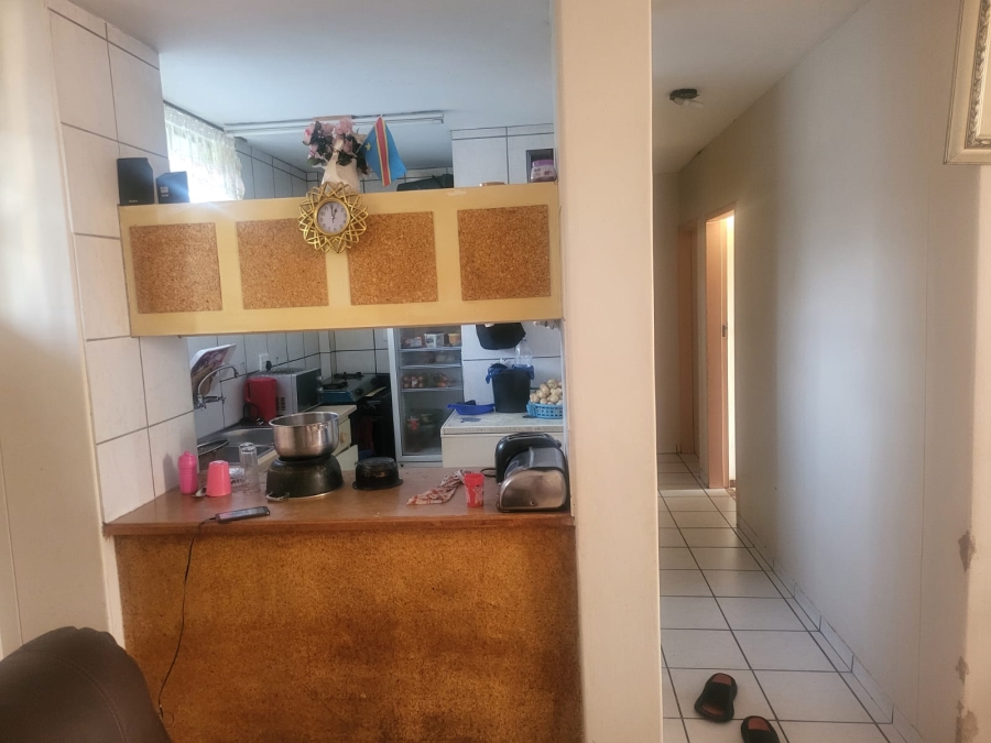 2 Bedroom Property for Sale in Pretoria North Gauteng