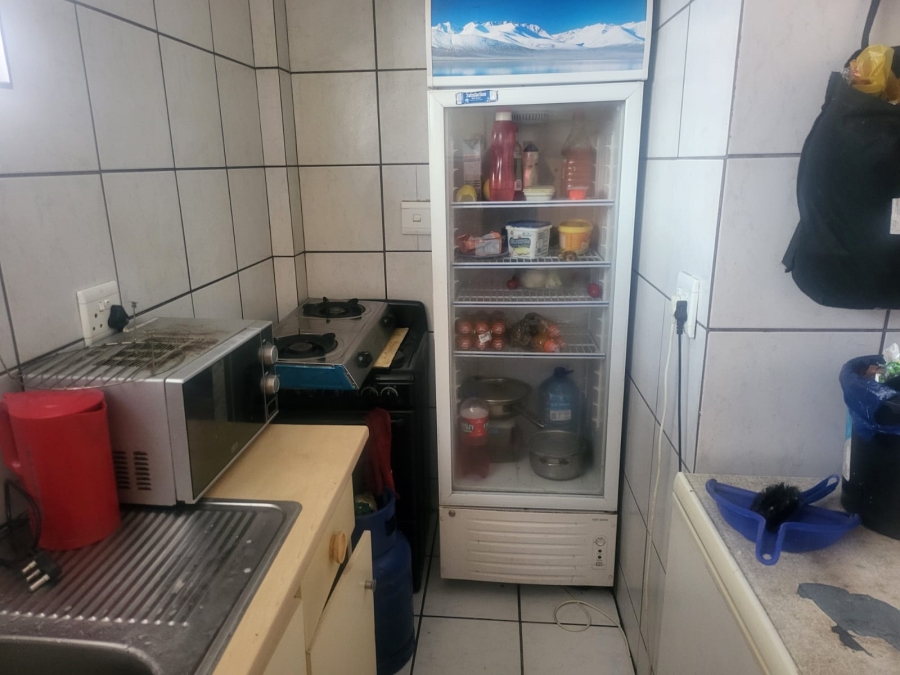 2 Bedroom Property for Sale in Pretoria North Gauteng