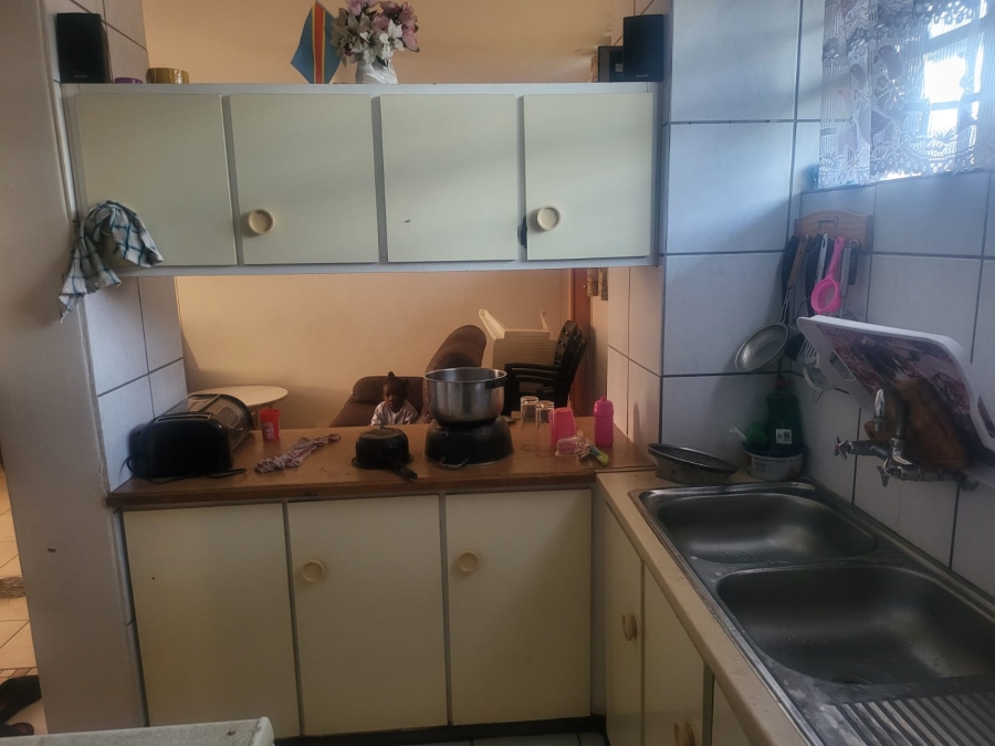 2 Bedroom Property for Sale in Pretoria North Gauteng