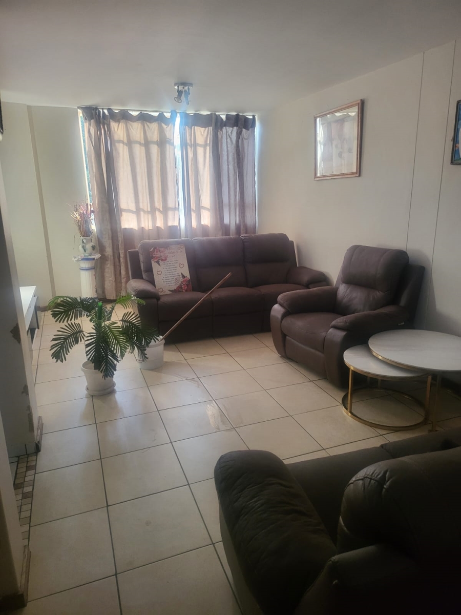 2 Bedroom Property for Sale in Pretoria North Gauteng