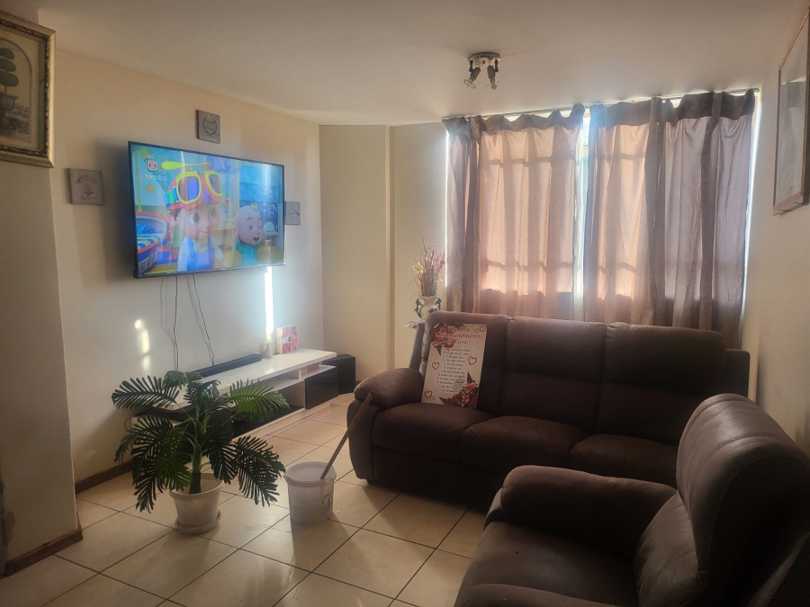 2 Bedroom Property for Sale in Pretoria North Gauteng