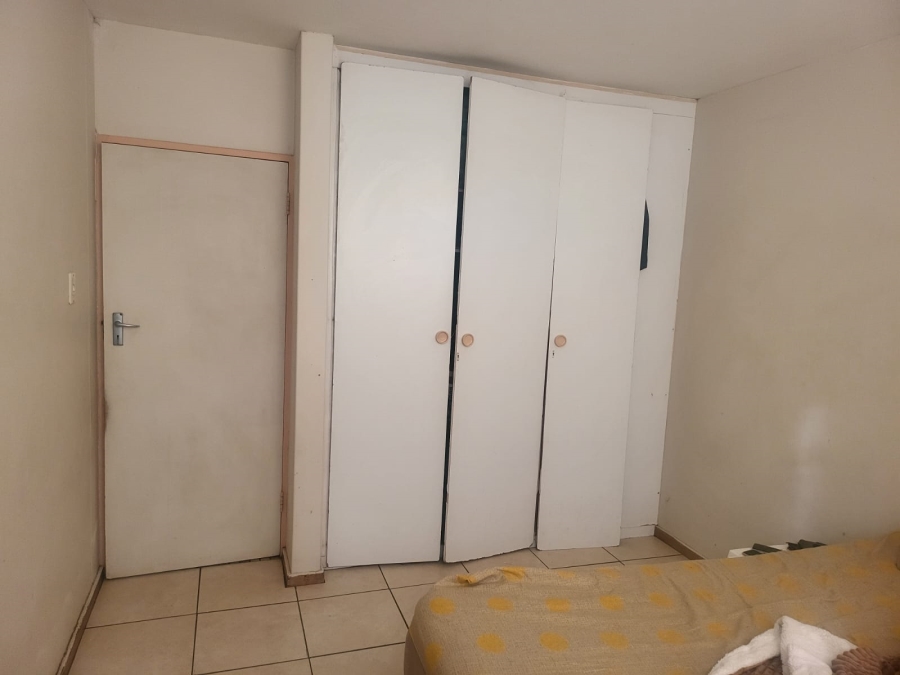 2 Bedroom Property for Sale in Pretoria North Gauteng
