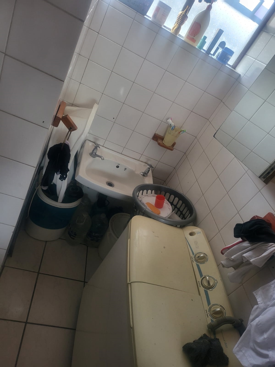 2 Bedroom Property for Sale in Pretoria North Gauteng