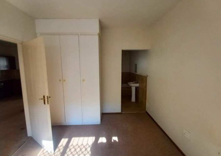1 Bedroom Property for Sale in Hesteapark Gauteng