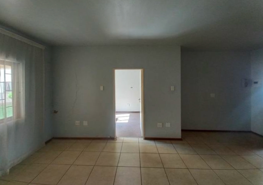 1 Bedroom Property for Sale in Hesteapark Gauteng