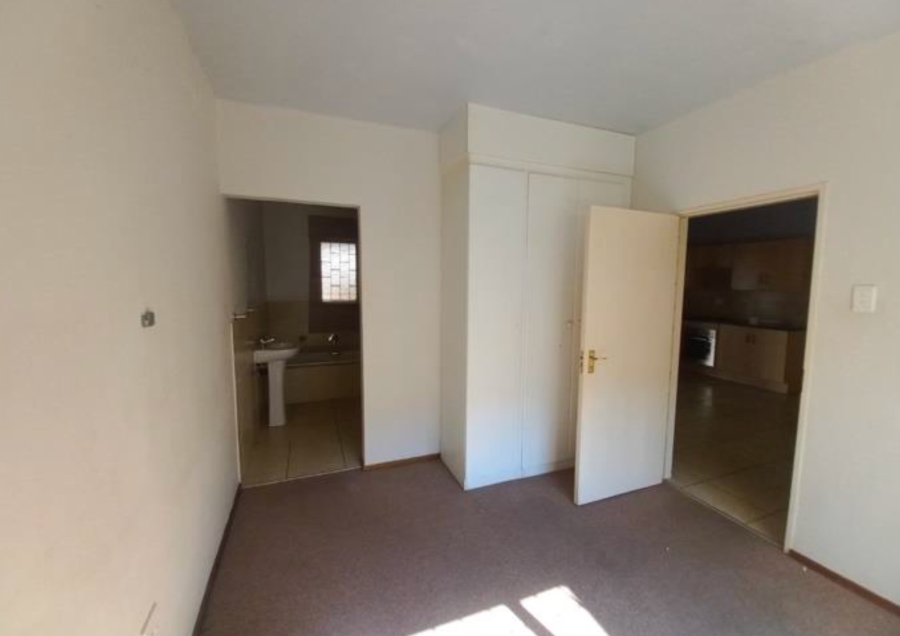 1 Bedroom Property for Sale in Hesteapark Gauteng