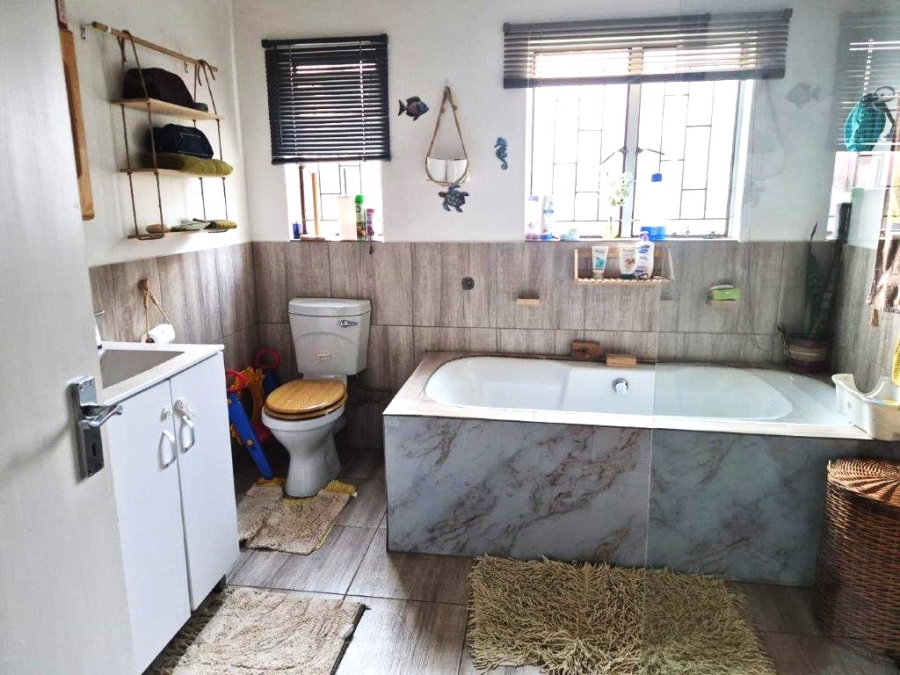 3 Bedroom Property for Sale in Chantelle Gauteng