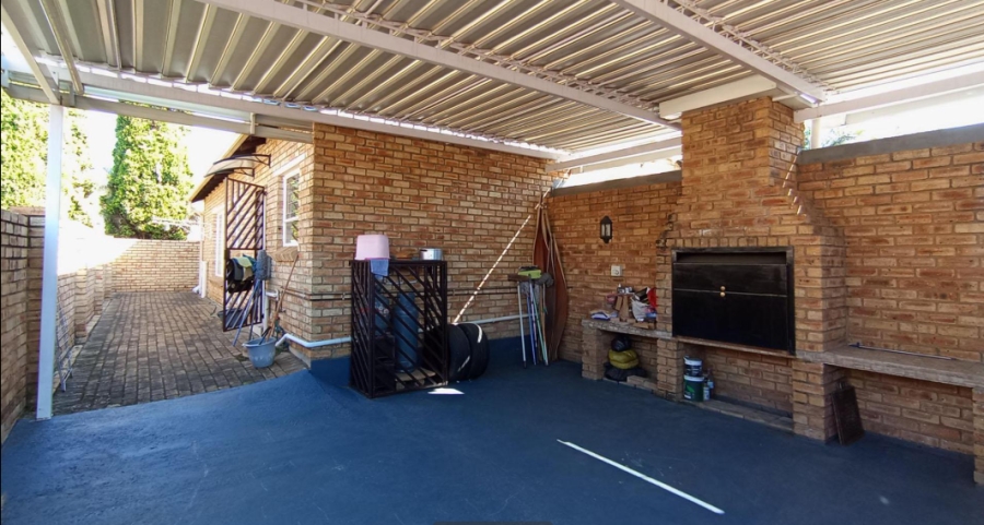 3 Bedroom Property for Sale in Celtisdal Gauteng
