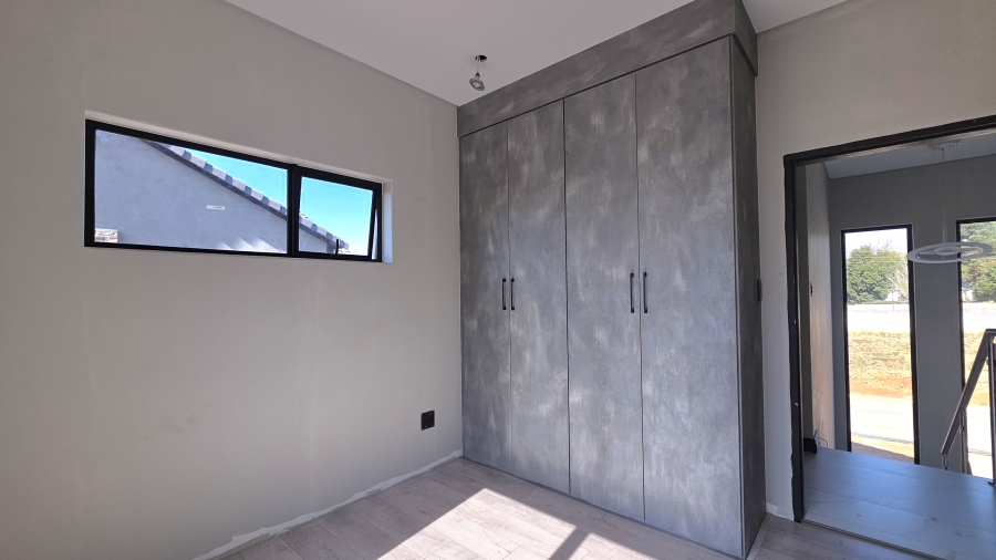 3 Bedroom Property for Sale in Raslouw Gauteng