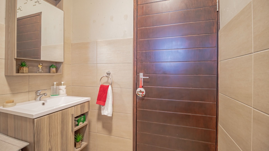 3 Bedroom Property for Sale in Brentwood Gauteng