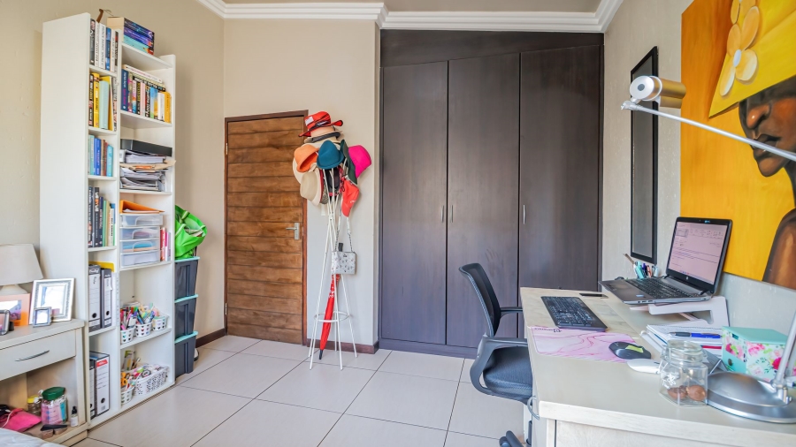 3 Bedroom Property for Sale in Brentwood Gauteng