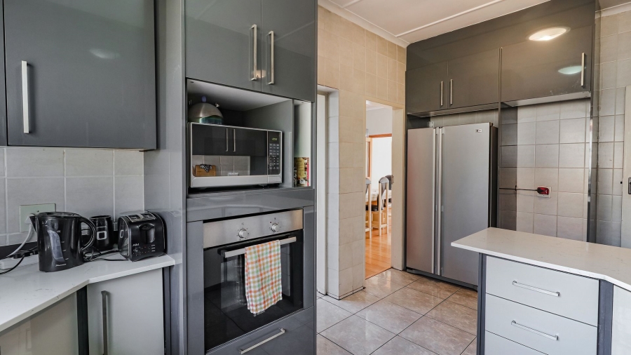3 Bedroom Property for Sale in Rembrandt Park Gauteng