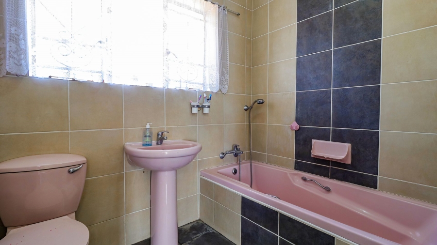 3 Bedroom Property for Sale in Rembrandt Park Gauteng