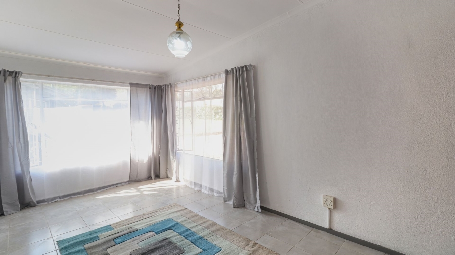 3 Bedroom Property for Sale in Rembrandt Park Gauteng