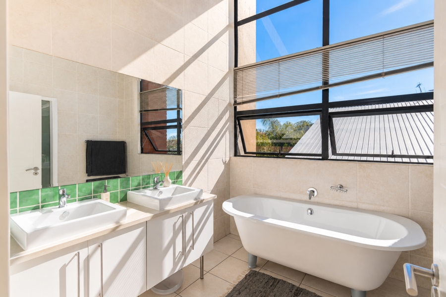 3 Bedroom Property for Sale in Morningside Gauteng