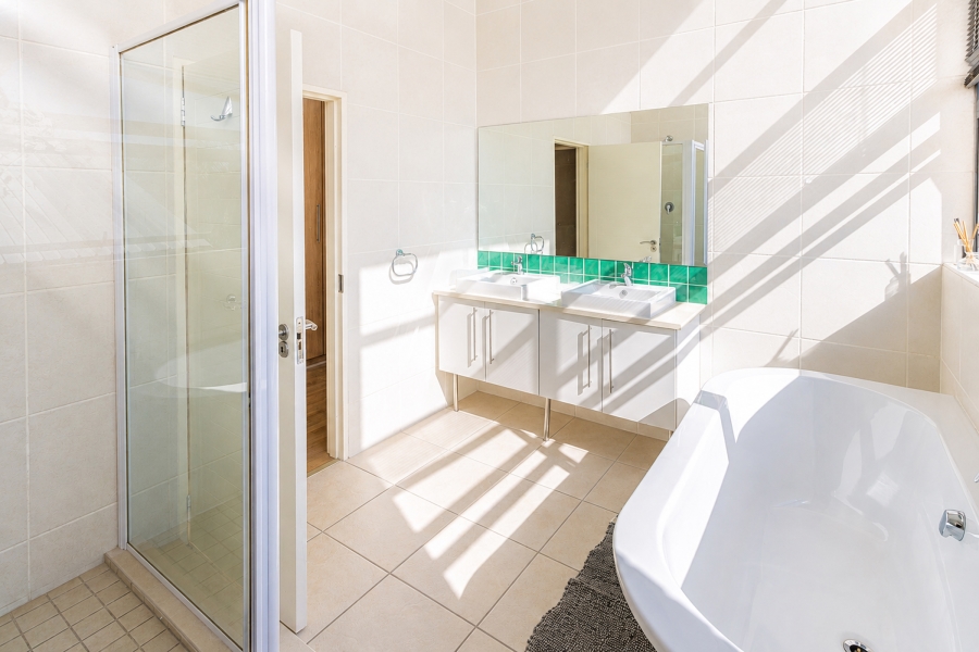 3 Bedroom Property for Sale in Morningside Gauteng