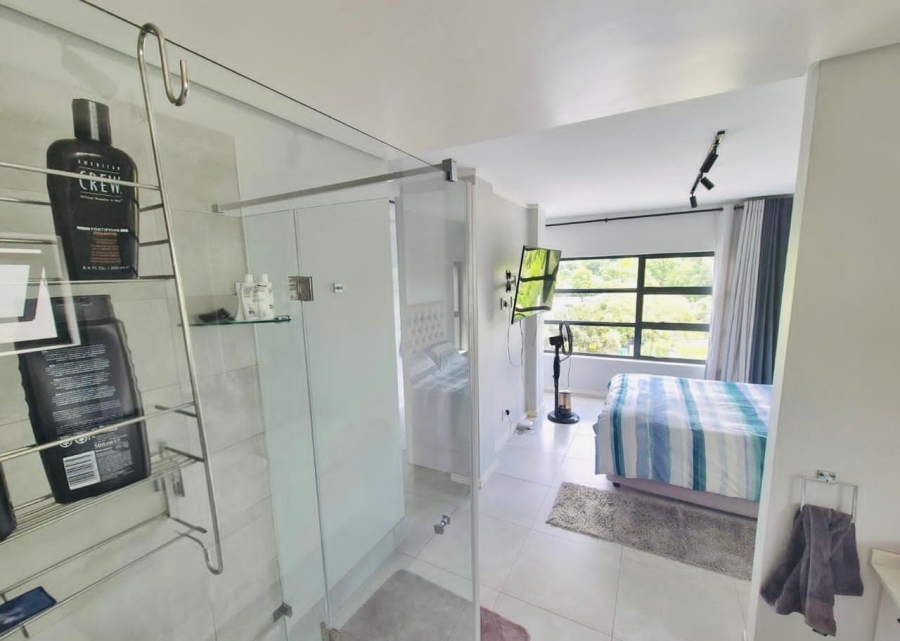 To Let 2 Bedroom Property for Rent in Hurlingham Gauteng