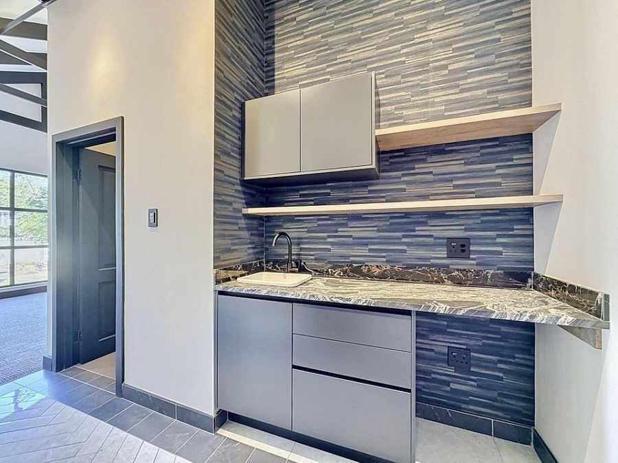 6 Bedroom Property for Sale in Waterkloof Gauteng