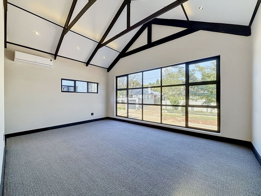 6 Bedroom Property for Sale in Waterkloof Gauteng