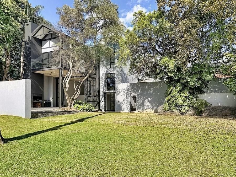 6 Bedroom Property for Sale in Waterkloof Gauteng